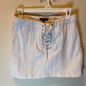 White Pacsun skirt
